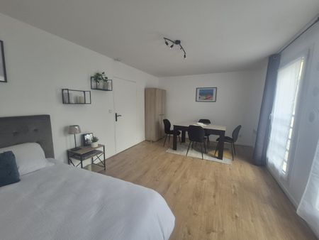 Location Appartement 1 pièce 30m² LILLE 59000 - Photo 2