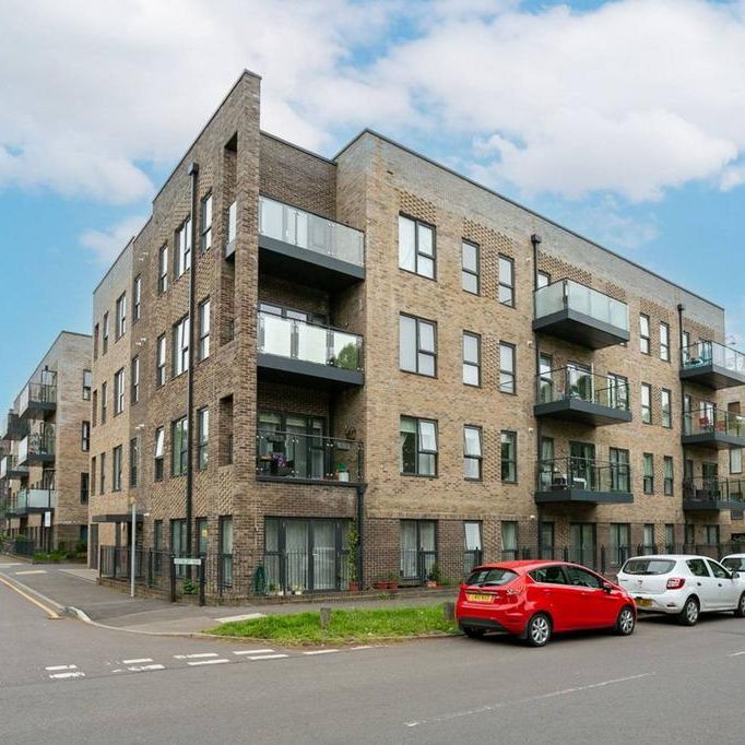 2 bedroom flat to rent - Photo 1