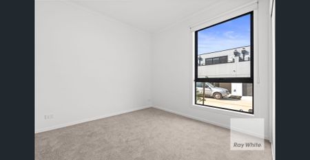 Brand New Luxury Living in the Heart of Wollert - Photo 5