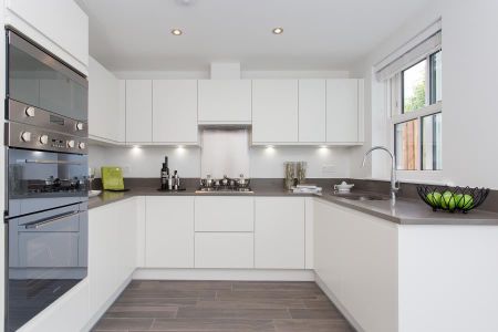 3 bedroom flat to rent - Photo 4