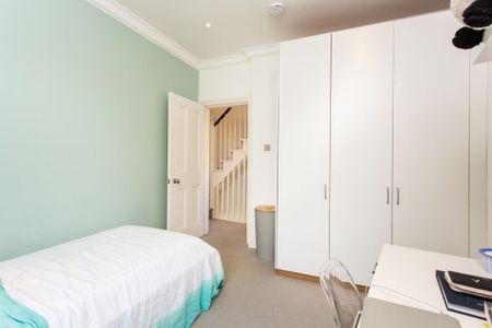 4 Bedroom House To Let - Photo 2