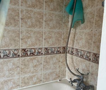 Room in a Shared House, St Margarets Ave, HA2 - Photo 3