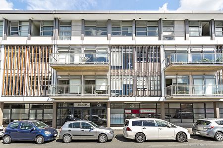 Welcome to apartment E2.06a in Revolucion Apartments. - Photo 3