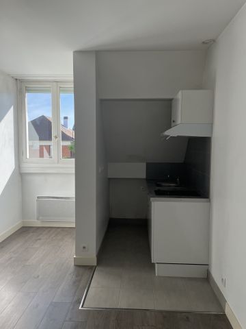 Location Appartement 1 pièce 19m² ST MAUR DES FOSSES 94210 - Photo 3