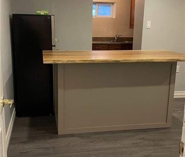 For Lease - 65 Whitburn Crescent, Toronto, Ontario - Photo 6