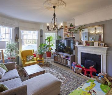 2 bedroom maisonette to rent - Photo 1