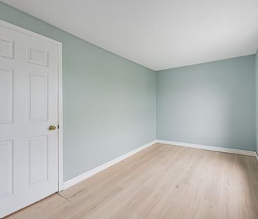 For Lease - 10 Liberty Street, Clarington, Ontario - Photo 2