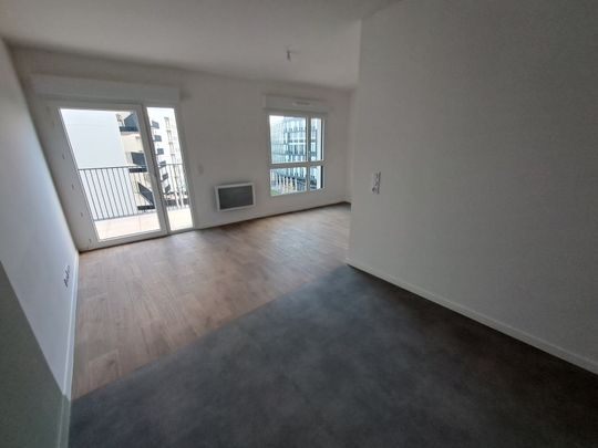 Location Appartement 1 pièce 27m² PALAISEAU 91120 - Photo 1