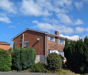 3 bedroom semi-detached house to rent - Photo 3