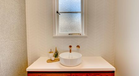 Three Bedroom Home in Kensington - Photo 5