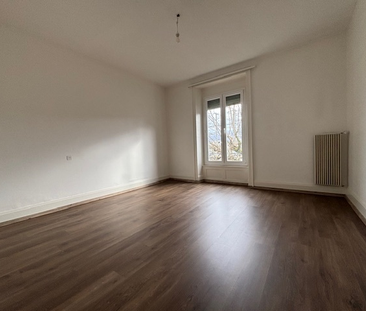 Delémont, lumineux et très grand 2.5 pces à louer - Photo 5