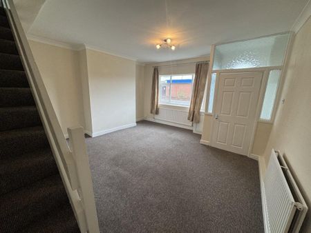 3 bedroom terraced house to rent - Photo 2