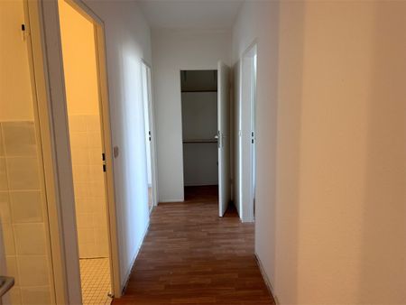 Frisch renoviert: 3-ZW in der Helsinkistr. 98 in Kiel zu vermieten! OTTO STÖBEN GmbH - Foto 3