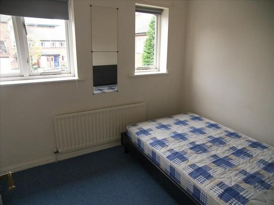 2 bed terrace to rent in NE2 - Photo 1