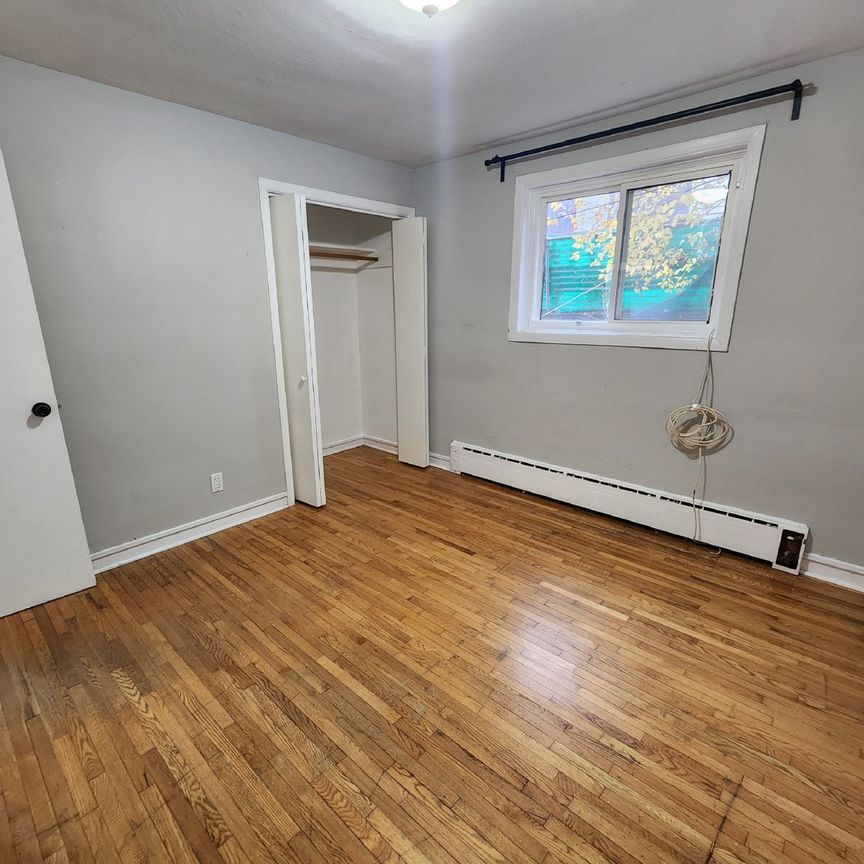 1 - 213 Glynn Avenue - Photo 1