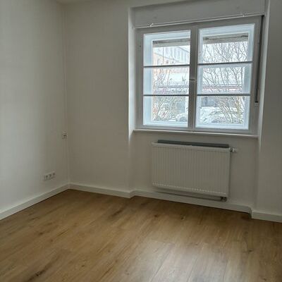 Frisch renovierte 2-Zimmer Wohnung in U-Bahn nähe - Foto 1