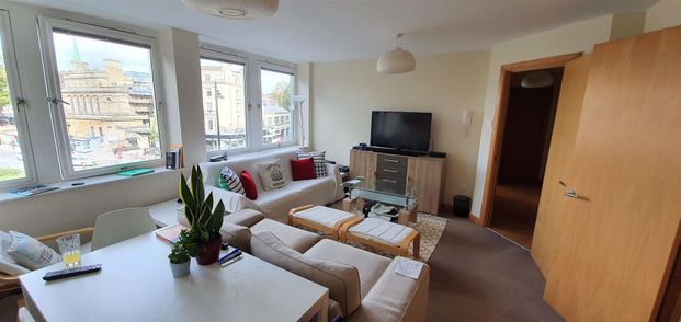 Richmond Hill, Bristol - Photo 1