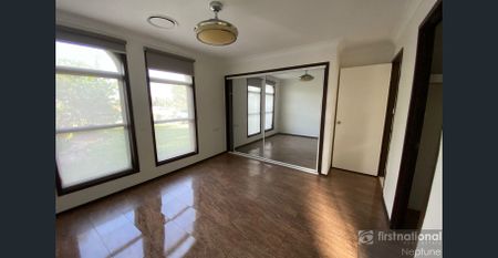 Beautiful Family Home with Panoramic Parramatta Views in Girraween School Catchment - Photo 4