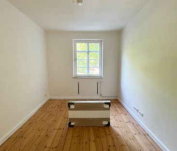 Modernisierte 2-Zimmer-Wohnung mit Wohnküche in HH-Barmbek - Foto 1