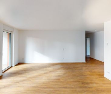 Einziehen und Wohlfühlen: 3-Zimmer-Wohnung mit EBK und Balkon - Photo 1