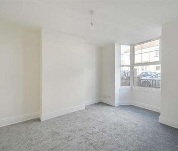 Clifton Road, Salisbury, SP2 - Photo 6