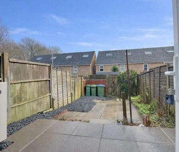 Howerts Close, Warsash, Southampton, SO31 - Photo 1