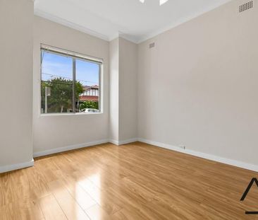 Your Perfect Family Haven in a Serene Parkside Cul-de-Sac - Photo 3