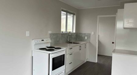 3 bedroom family home - Photo 3