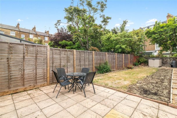 Sulgrave Road, Hammersmith, W6, London - Photo 1