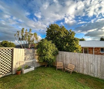 Charming 2 Bedroom Unit with Deck in New Windsor - Photo 4