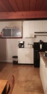 Batcheleur Grand 2 1/2 , Entièrement meublé, clé en main ! (Secteur Boisé du Golf) Secteur Privilégié ! - Photo 3