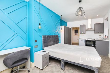 Studio to rent - Photo 3