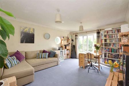 St Josephs Vale, Blackheath, London, SE3 - Photo 2