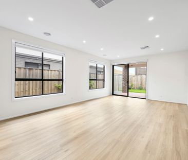 Stunning Family Home! - Photo 3