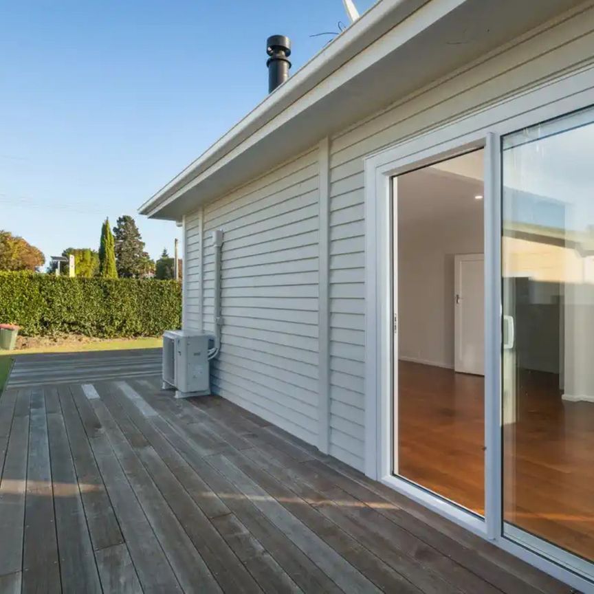 Character Home - Katikati - Photo 1