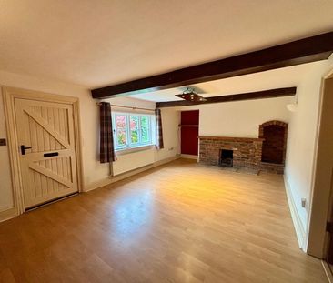 Winsford, Darnhall - Photo 1