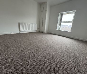 1 Bed Flat, Smithdown, L15 - Photo 2