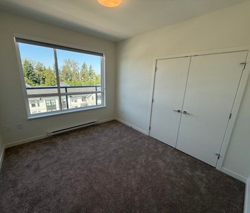 Brand New 3 Bedroom Condo – Half Months Rent Free! - Photo 6