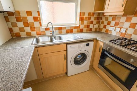 Richmond Park Road, Bournemouth - Photo 3