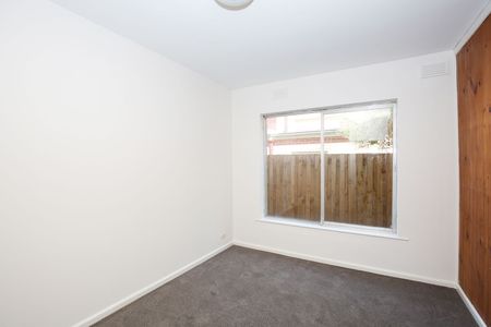 5/11 Toward Street, Murrumbeena - Photo 2