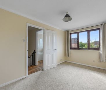 One-Bedroom End of Terrace House - Photo 6