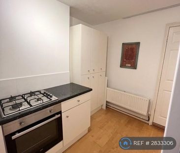 1 bedroom in a house share to rent - Photo 6