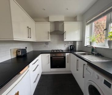 2 bedroom end of terrace house to rent - Photo 6