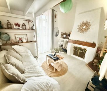 Location Appartement 1 pièce 24m² HYERES 83400 - Photo 1