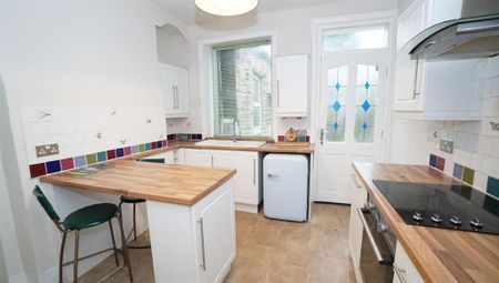 2 bedroom terraced house to rent - Photo 5