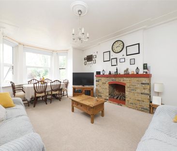 2 bedroom apartment - Photo 2