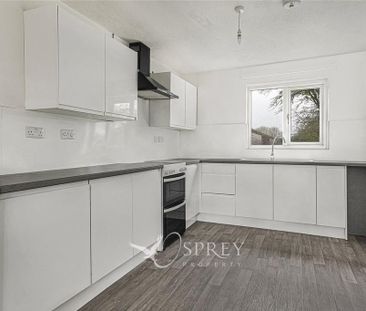 3 bedroom flat to rent - Photo 3