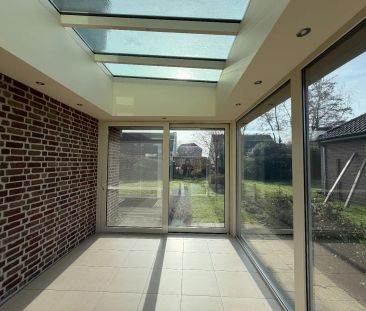Ruime alleenstaande woning te huur met 3 slaapkamers, garage en tui... - Foto 5