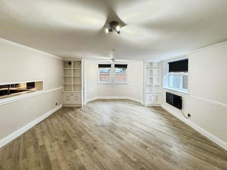 2 bedroom Flat To Let - Photo 3