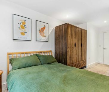 Gaumont Place - Photo 1